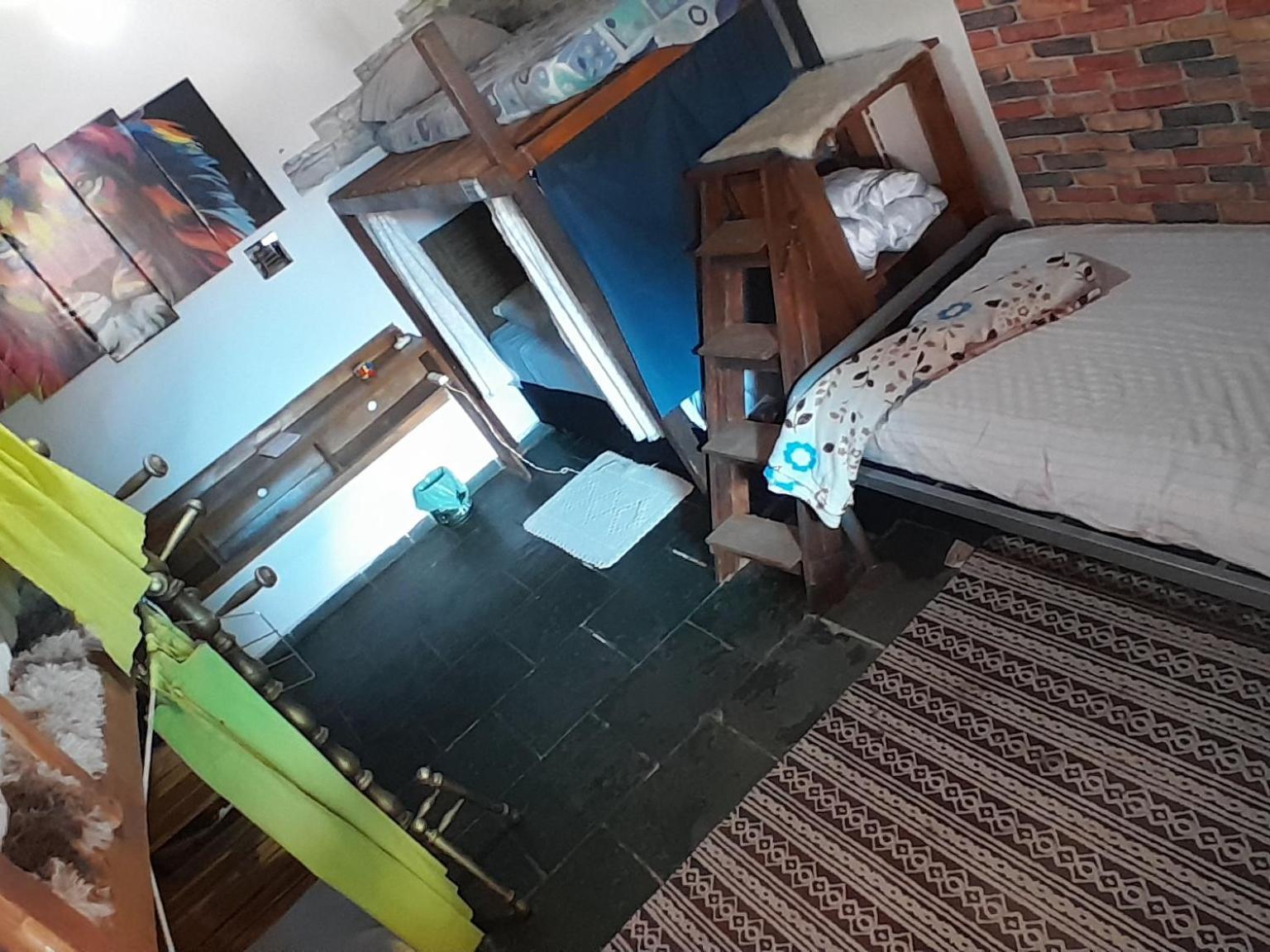 Hostel Em Itaipuacu Proximo A Praia E Terminal Da Rua 01 Maricá Rom bilde